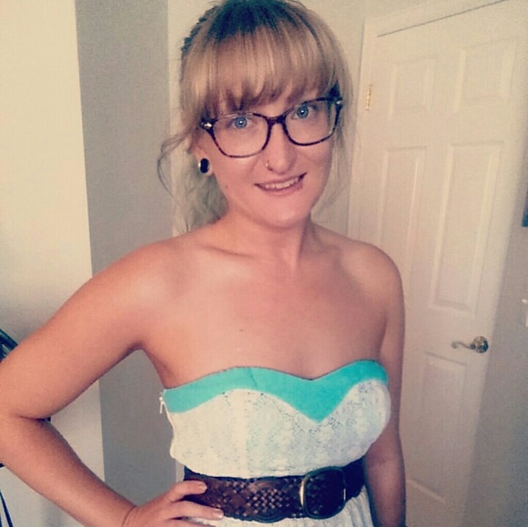 Meet your Posher, Alanna - Picture 5 of 5